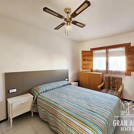 Homestay Adosado En Costa Hispania